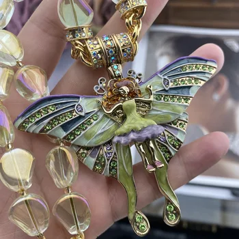 Çok renkli el emaye kelebek kanatları melek mıknatıs kolye